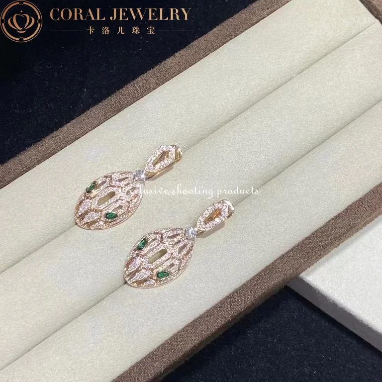 Bulgari Serpenti 354576 18 kt yellow gold earrings set with pavé diamonds and malachite eyes 4