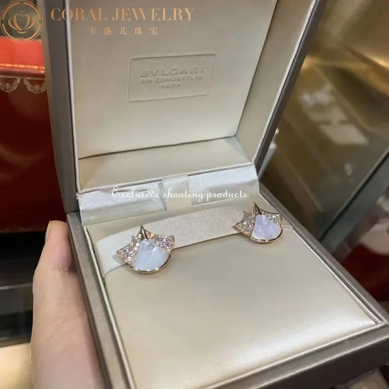Bulgari Divas? 350483 Dream small earrings in pink gold diamonds and mother of pearl OR857103 4