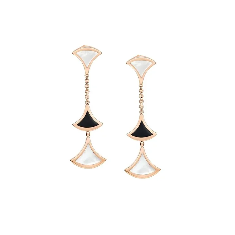 Bulgari 350260 Diva?s Dream Earrings with Black Onyx and Mother of Pearl OR857051 1