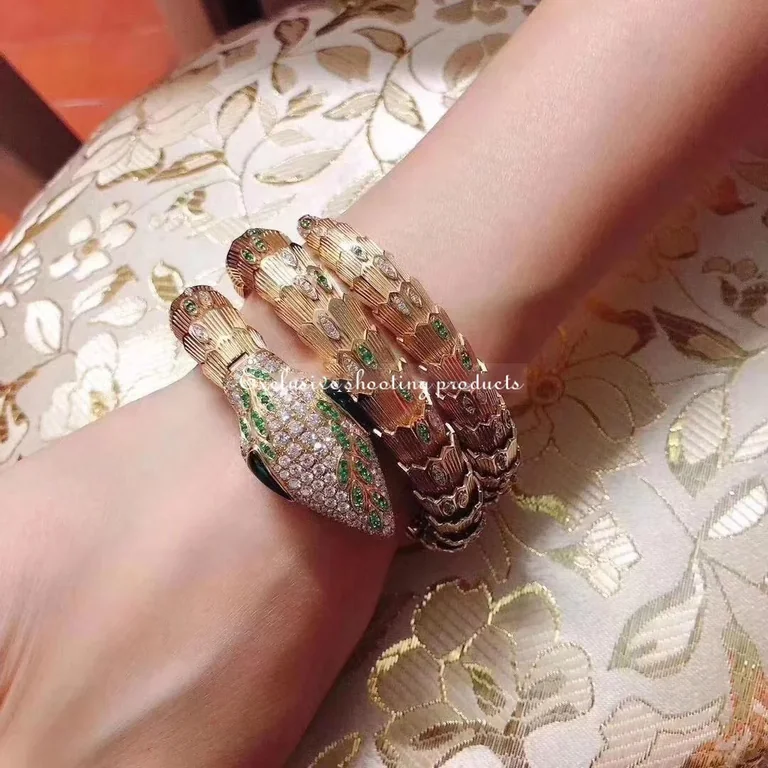 Bvlgari 101902 Serpenti Secret Watch SPW40D2GD2E.2T 5