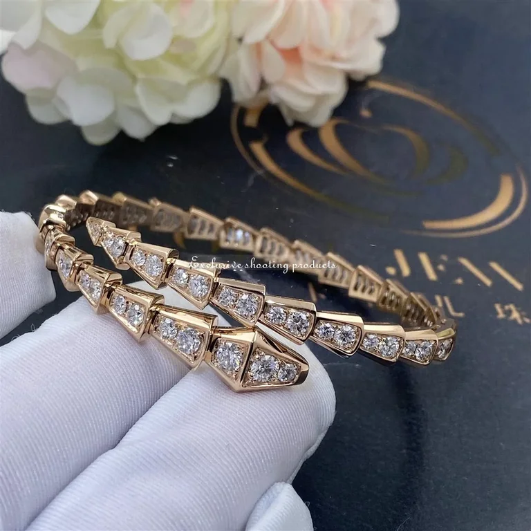 Bulgari Serpenti 353794 Viperone-coil thin bracelet in 18 kt rose gold and full pavé diamonds 5