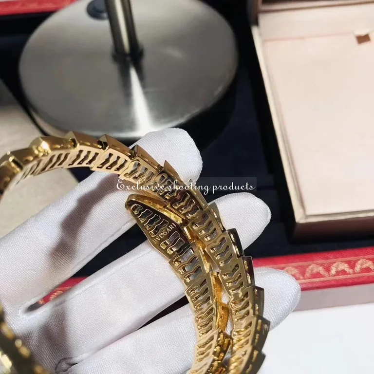 Bulgari 345215-RG-1 Serpenti Viper one-coil bracelet in 18 kt yellow gold set with full pavé diamonds bracelet 4