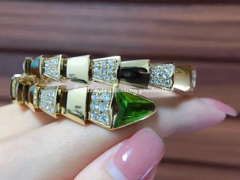 Bulgari Serpenti BR856158 Demi Pave Diamond Peridot 18k Yellow Gold Bracelet 2
