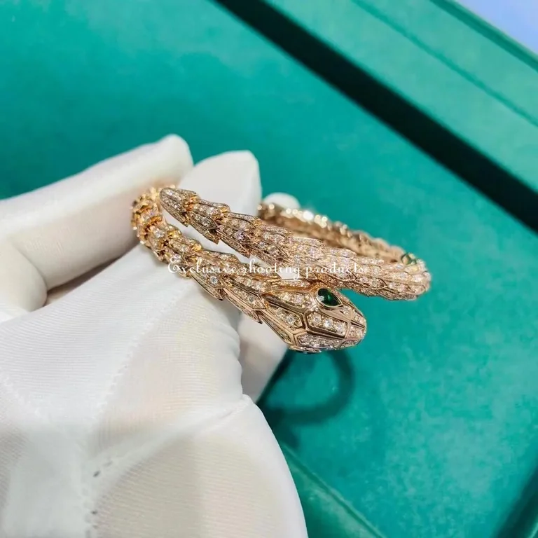 Bulgari Serpenti 356904 Diamond Snake Bangle Bracelet set with pavé diamonds in 18kw Rose gold 8