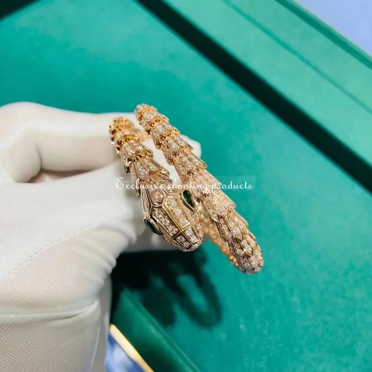 Bulgari Serpenti 356904 Diamond Snake Bangle Bracelet set with pavé diamonds in 18kw Rose gold 6