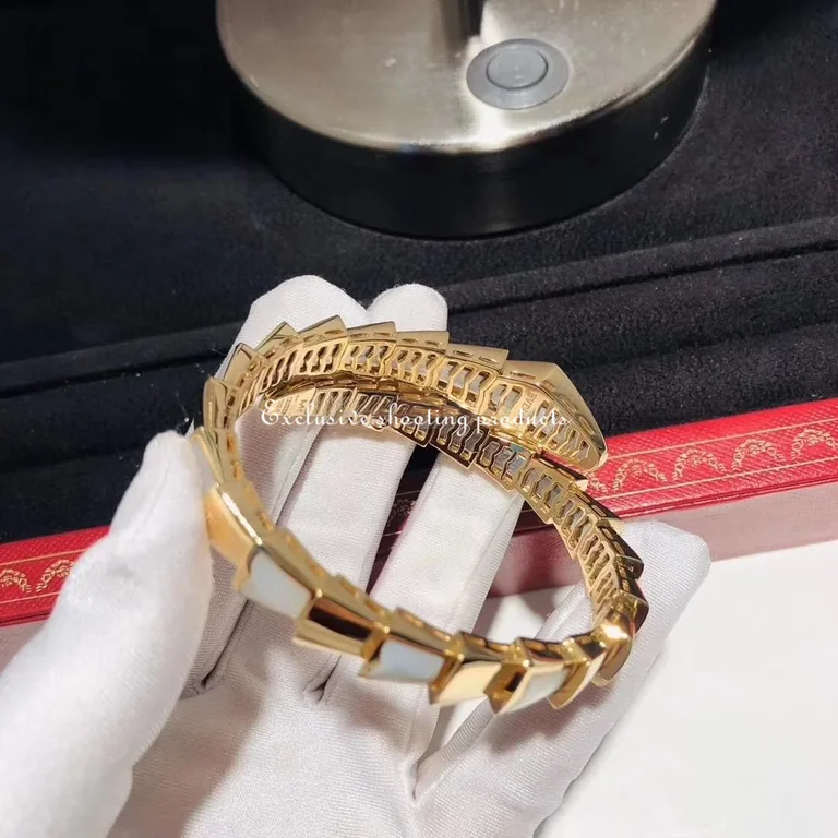 Bulgari Serpenti BR855763 bracelet yellow gold with delicate mother-of-pearl elements 4