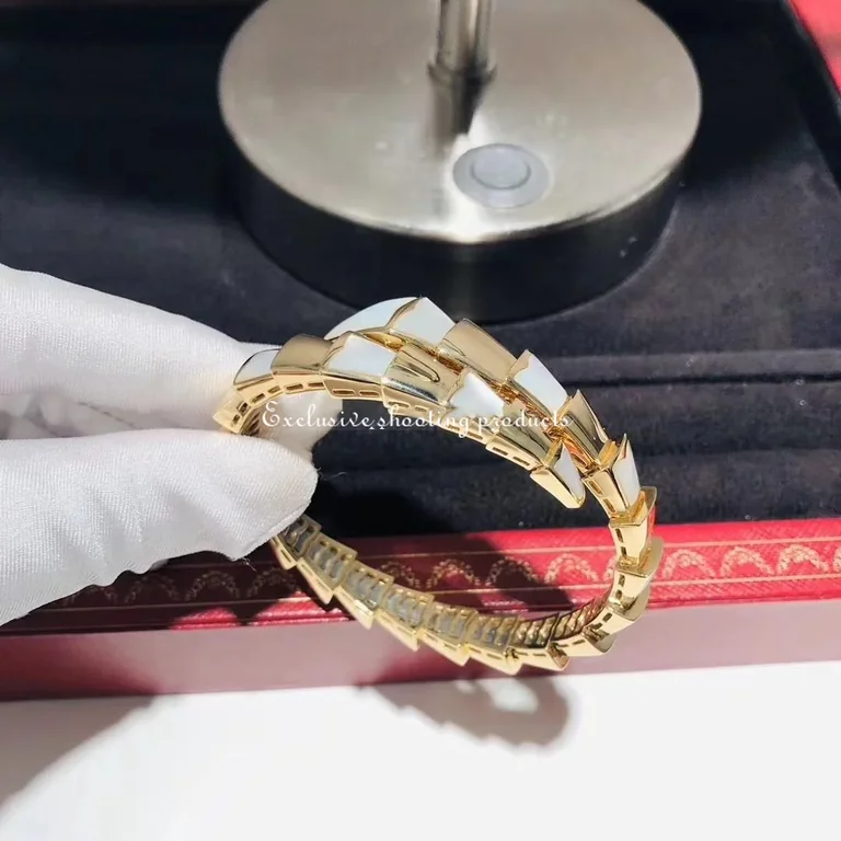 Bulgari Serpenti BR855763 bracelet yellow gold with delicate mother-of-pearl elements 2