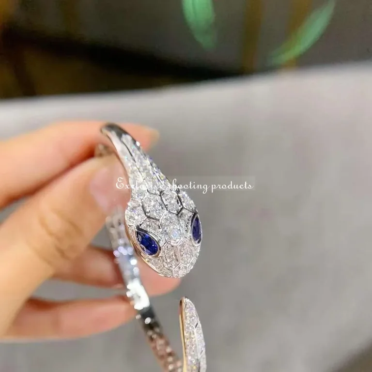 Bulgari Serpenti 354098 bangle bracelet in 18 kt white gold set with blue sapphire eyes and pavé diamonds 8