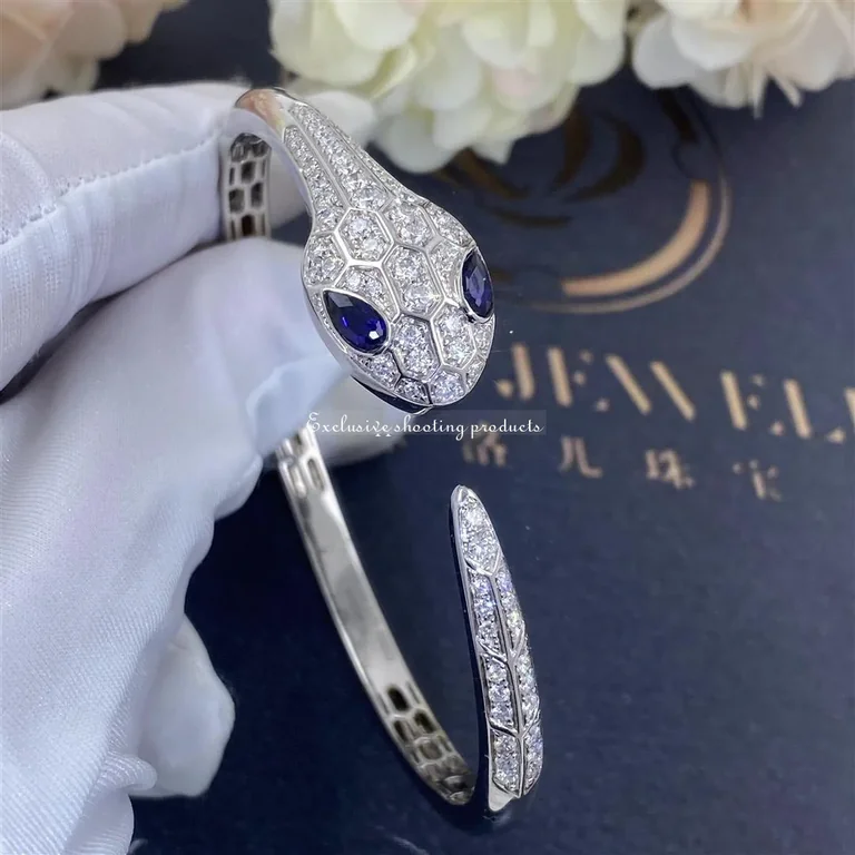 Bulgari Serpenti 354098 bangle bracelet in 18 kt white gold set with blue sapphire eyes and pavé diamonds 4