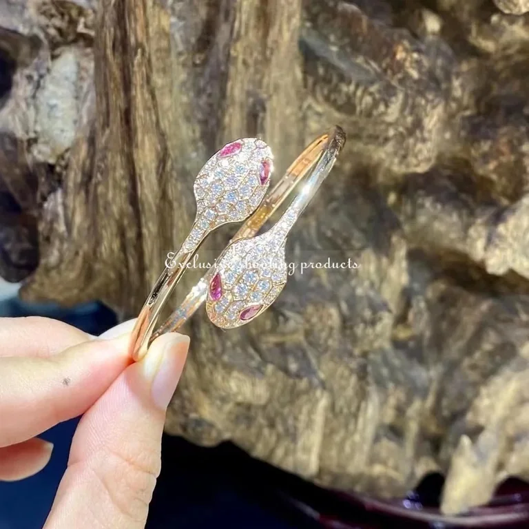 Bulgari Serpenti 356504 18 kt rose gold bracelet set with rubellite eyes and pavé diamonds 8