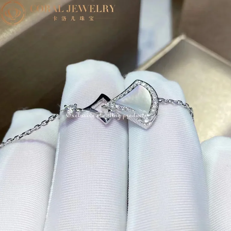 Bulgari 358684 Divas? Dream Bracelet White Gold with Mother-of-pearl and Diamonds 4