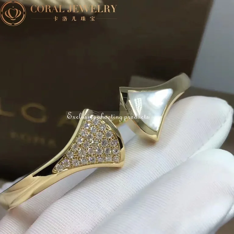 Bulgari 352629 Divas? Dream Bracelet Yellow Gold with Diamonds Mother of Pearl 6