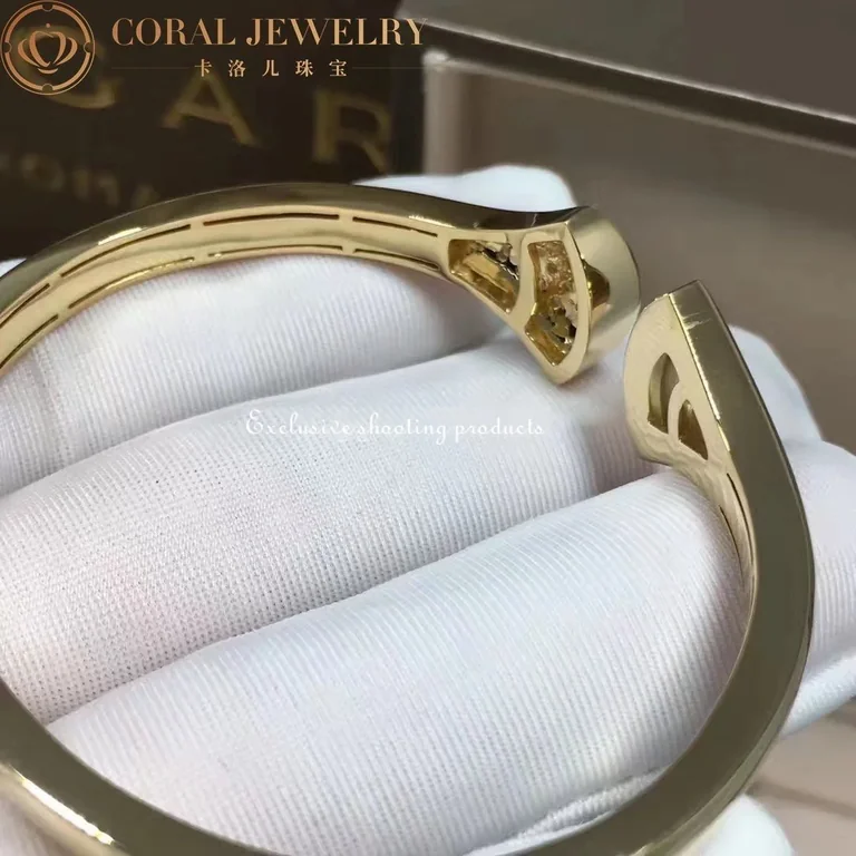 Bulgari 352629 Divas? Dream Bracelet Yellow Gold with Diamonds Mother of Pearl 3