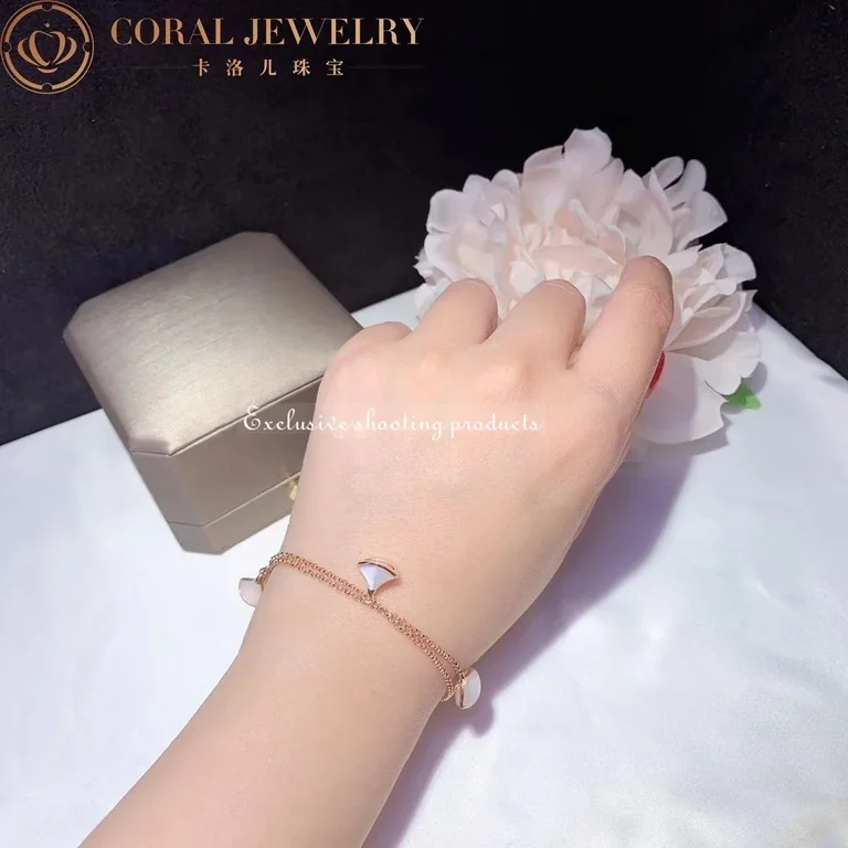 Bulgari BR856970 Divas? Dream Bracelet Rose Gold with Mother-of-pearl Bracelet 3