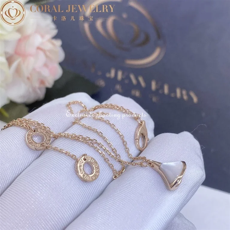 Bulgari 350585 Divas? Dream Bracelet Rose Gold with Mother-of-pearl Bracelet 4