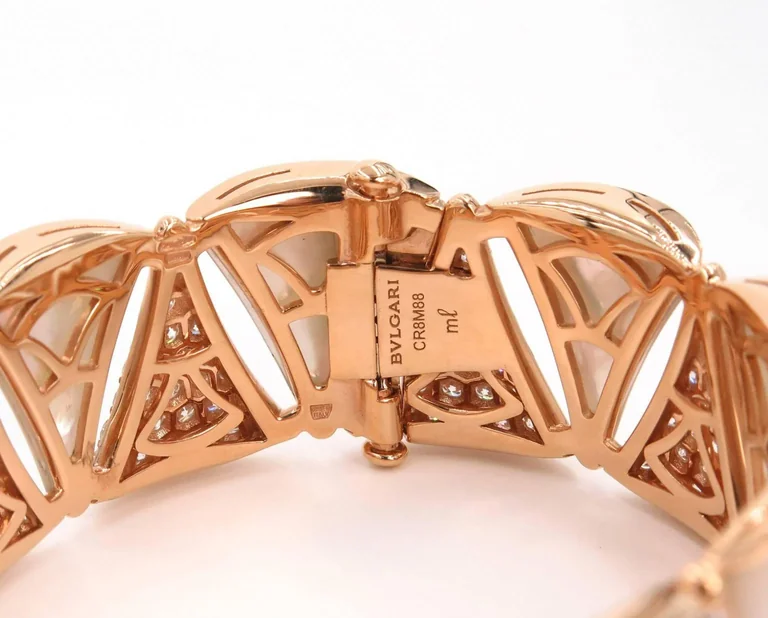 Bulgari BR856837 Divas? Dream Bracelet Rose Gold with Diamonds Mother of Pearl Bracelet 8