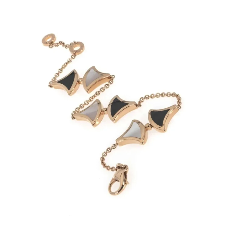 Bulgari BR856995 Divas? Dream Bracelet Rose Gold Mother Of Pearl And Onyx Bracelet 2
