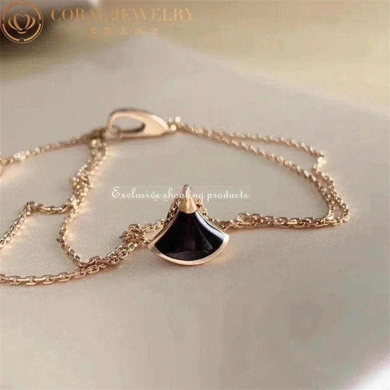 Bulgari BR857214 Divas? Dream Bracelet Rose Gold Onyx Bracelet 7