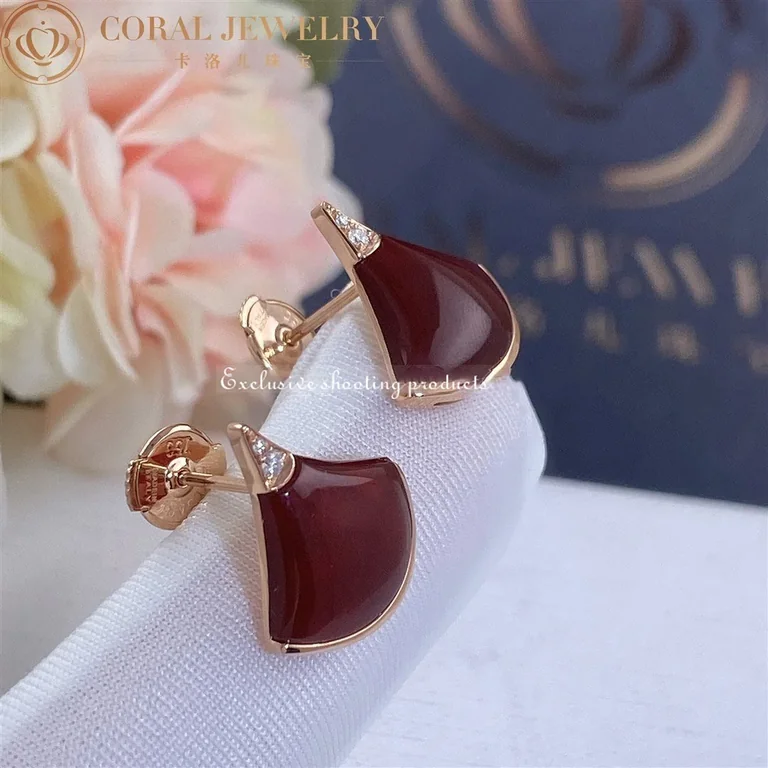 Bulgari Divas? Dream Earrings Rose Gold Diamonds and Carnelian 4