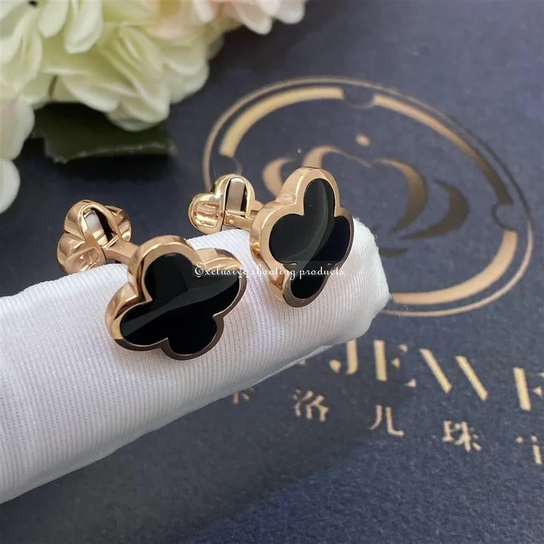 Van Cleef & Arpels VCARC95000 Alhambra cufflinks Rose Gold Onyx 5