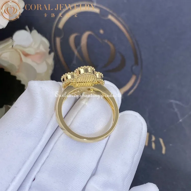 Van Cleef & Arpels VCARD40800 Vintage Alhambra ring Yellow gold Carnelian Diamond ring 2