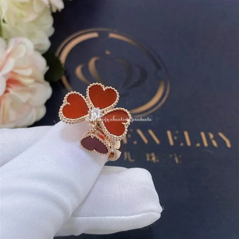 Van Cleef & Arpels VCARN5P600 Sweet Alhambra effeuillage ring Rose gold Carnelian Diamond ring 2