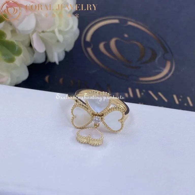 Van Cleef & Arpels VCARN5P300 Sweet Alhambra effeuillage ring Yellow gold Diamond Mother-of-pearl ring 2