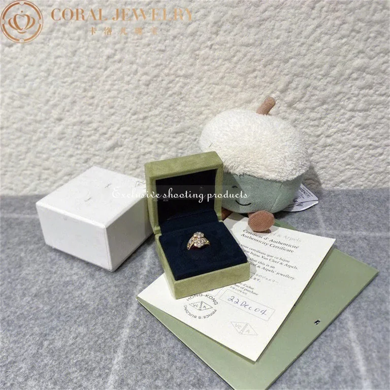 Van Cleef & Arpels ring Snowflake Yellow Two Flower Ring VCARO3RG00-YG 6