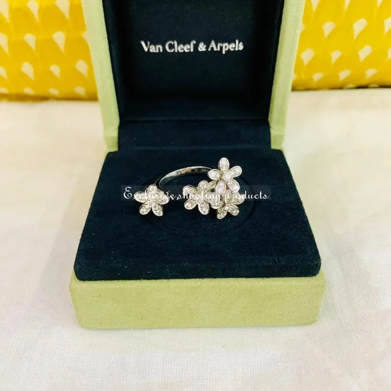 Van Cleef & Arpels VCARB14500 Socrate Between the Finger ring White gold Diamond ring 7