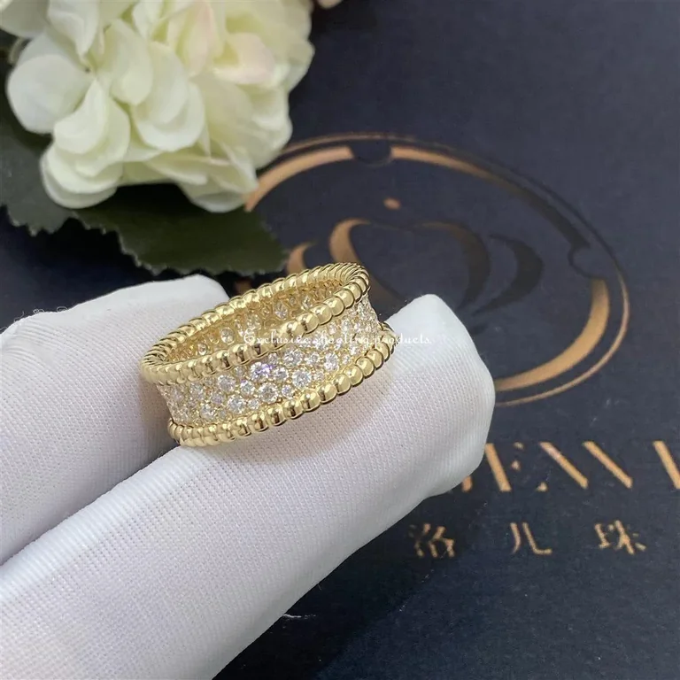 Van Cleef & Arpels VCARO3Y900 Perlée diamonds ring 3 rows Yellow gold Diamond ring 4