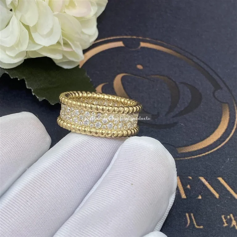 Van Cleef & Arpels VCARO3Y900 Perlée diamonds ring 3 rows Yellow gold Diamond ring 2