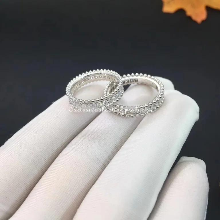 Van Cleef & Arpels VCARP4E200 Perlée diamonds ring 1 row White gold Diamond ring 7