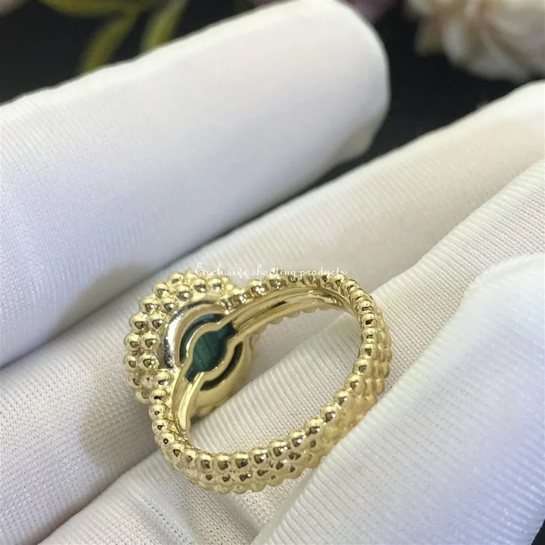 Van Cleef & Arpels VCARP4DP00 ring Perlée couleurs Yellow gold Malachite ring 2