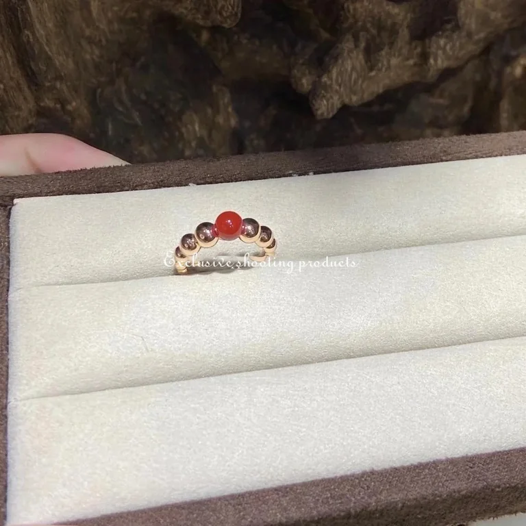 Van Cleef & Arpels VCARO63F00 ring Perlée couleurs variation Rose gold Carnelian ring 5