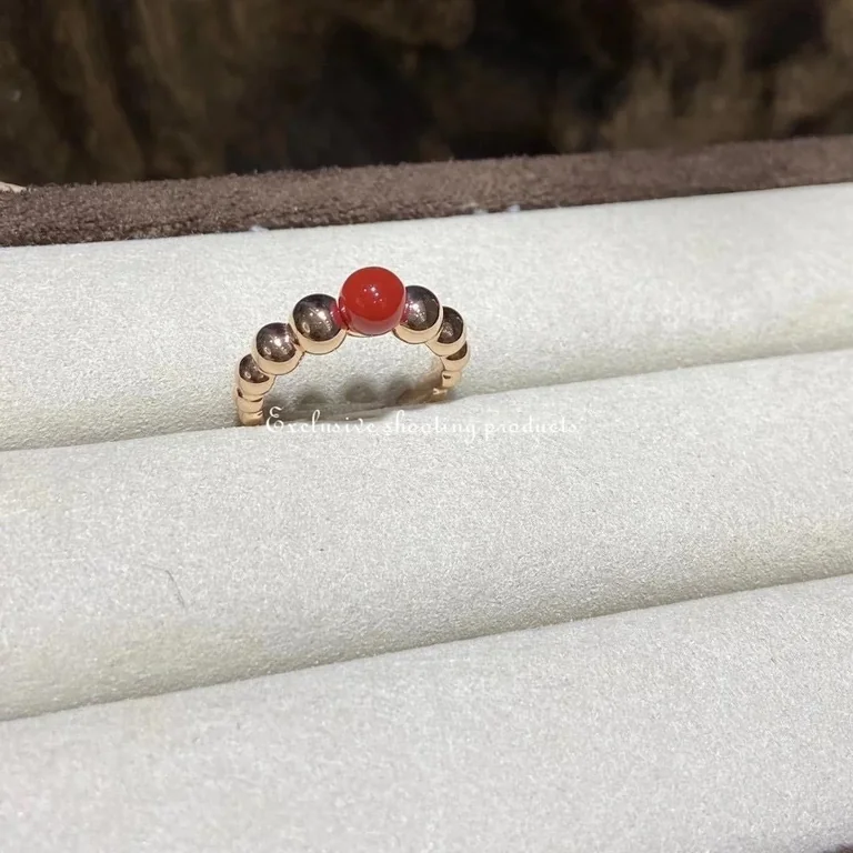 Van Cleef & Arpels VCARO63F00 ring Perlée couleurs variation Rose gold Carnelian ring 4