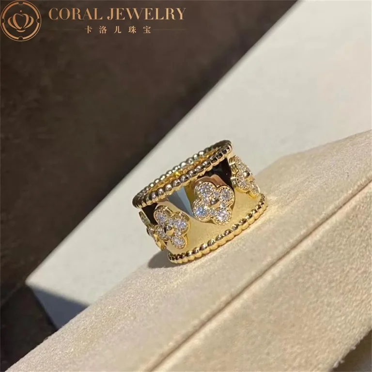 Van Cleef & Arpels VCARO3Y700 ring Perlée clovers Yellow gold Diamond ring 4