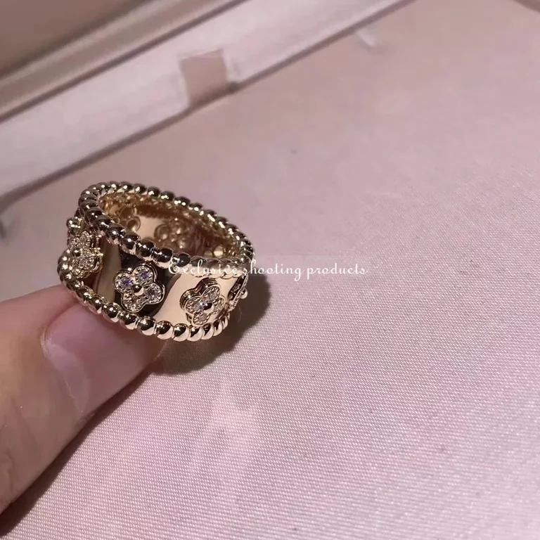 Van Cleef & Arpels VCARO9LO00 Perlée clovers ring Yellow gold Diamond ring 12