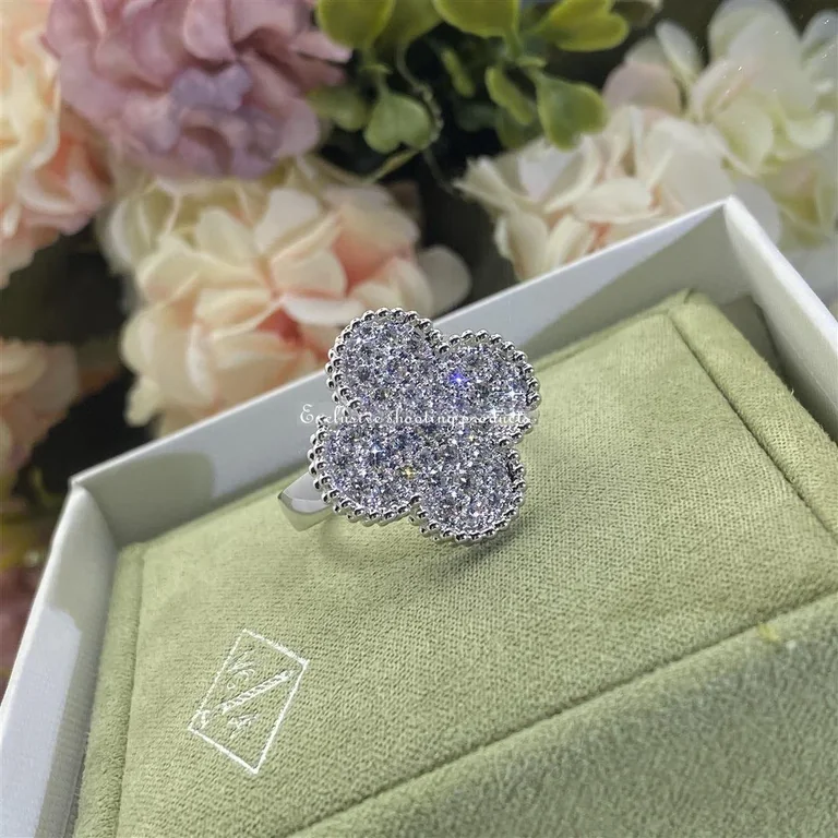Van Cleef & Arpels VCARN9WU00 ring Magic Alhambra White gold Diamond ring 3