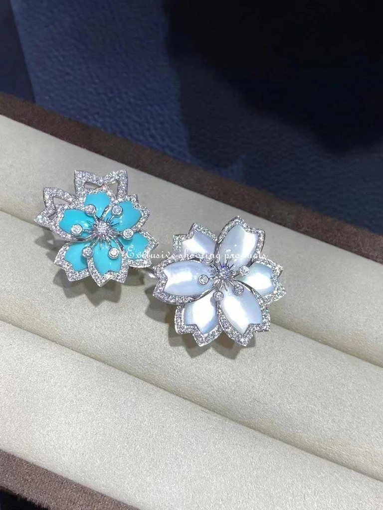 Van Cleef & Arpels VCARP7EP00 Hellébore Between the Finger Ring White gold Diamond Mother-of-pearl Turquoise Ring 7