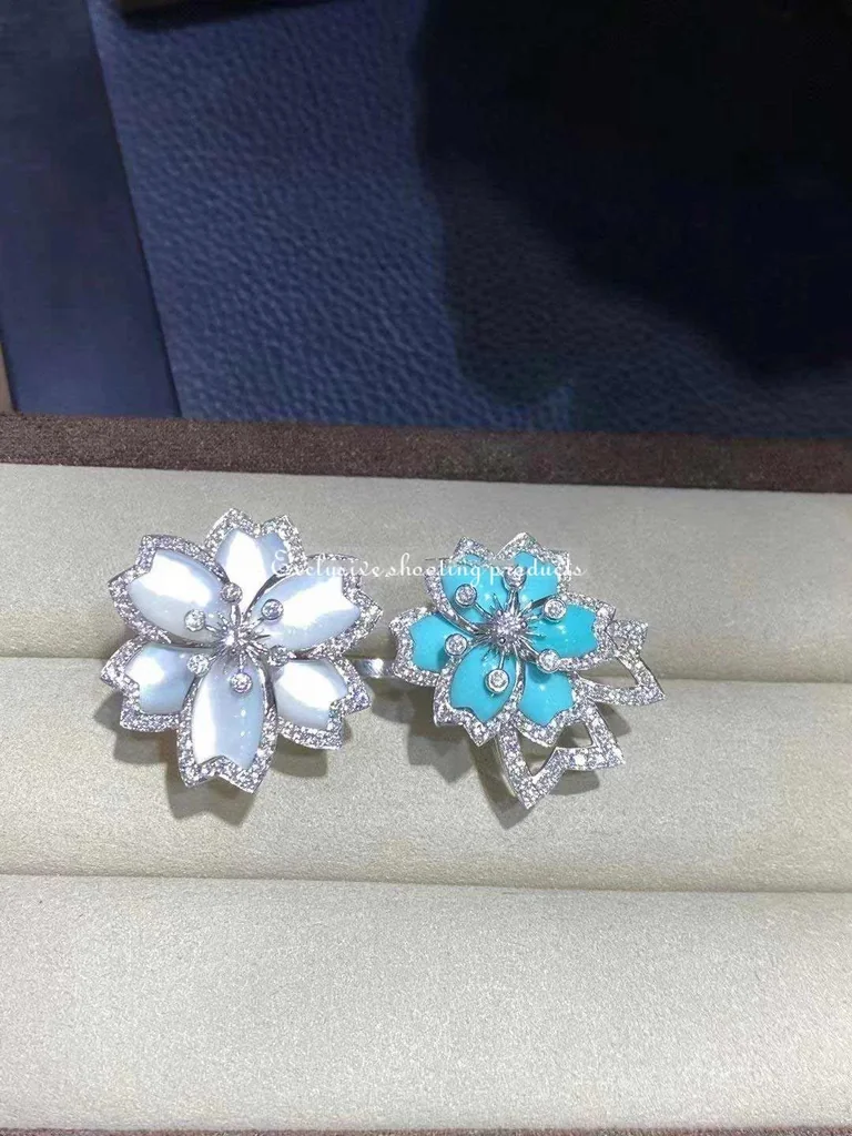 Van Cleef & Arpels VCARP7EP00 Hellébore Between the Finger Ring White gold Diamond Mother-of-pearl Turquoise Ring 5