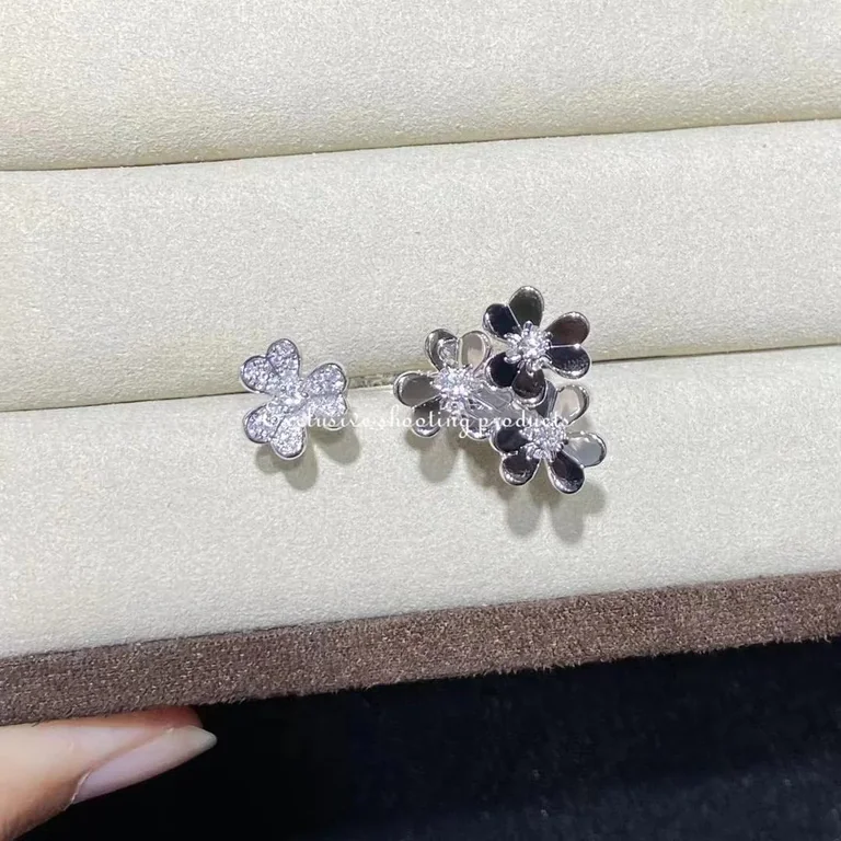 Van Cleef & Arpels VCARP6L000 Frivole Between the Finger ring White gold Diamond ring 8