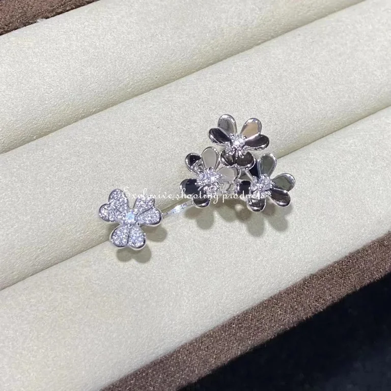 Van Cleef & Arpels VCARP6L000 Frivole Between the Finger ring White gold Diamond ring 7