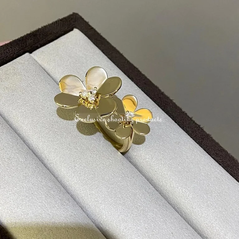 Van Cleef & Arpels VCARB67600 Frivole Between the Finger Ring Yellow gold Diamond Ring 5