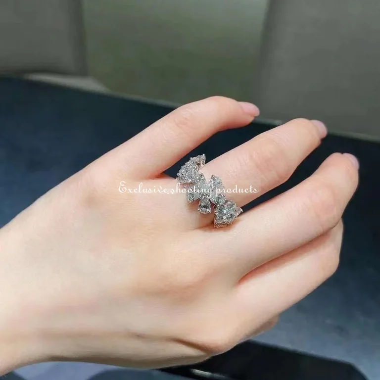 Van Cleef & Arpels VCARP05500 Folie des prés ring White gold Diamond ring 5