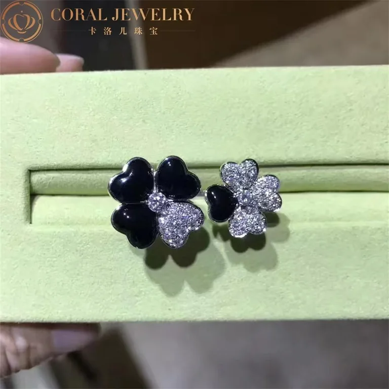 Van Cleef & Arpels VCARO55100-WG Cosmos Between the Finger ring 18K White Gold Diamond Black Onyx ring 5