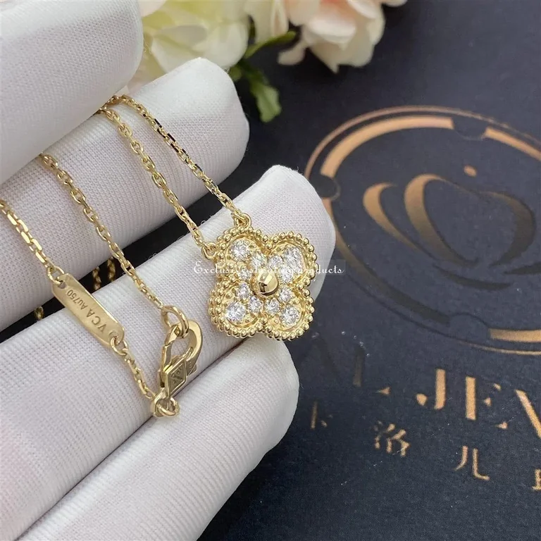 Van Cleef & Arpels VCARA45300 Vintage Alhambra pendant Yellow gold Diamond Necklaces 2
