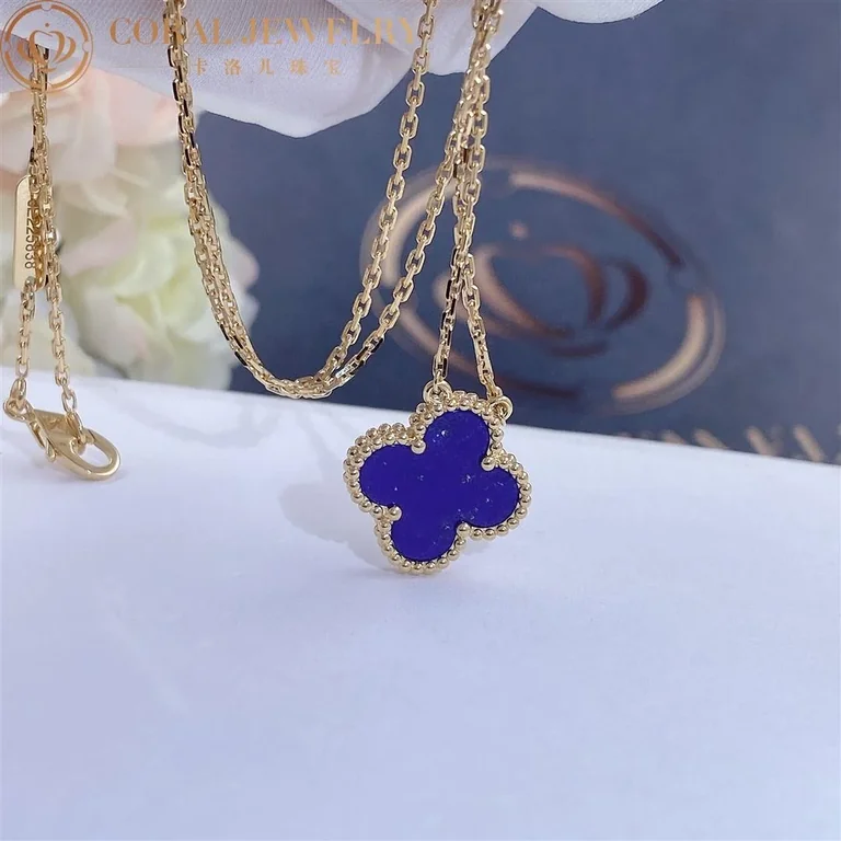 Van Cleef & Arpels Vintage Alhambra pendant Yellow gold Lapis lazuli VCARA45900 Necklace 3