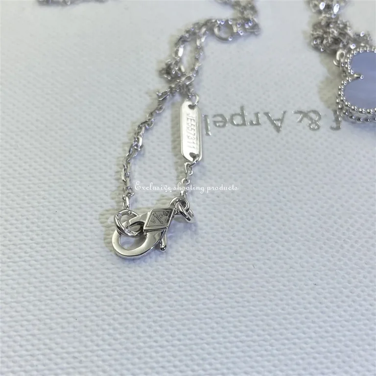 Van Cleef & Arpels VCARD34900 Vintage Alhambra pendant White gold Chalcedony Necklace 6