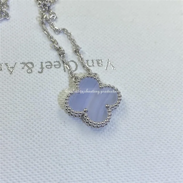 Van Cleef & Arpels VCARD34900 Vintage Alhambra pendant White gold Chalcedony Necklace 4