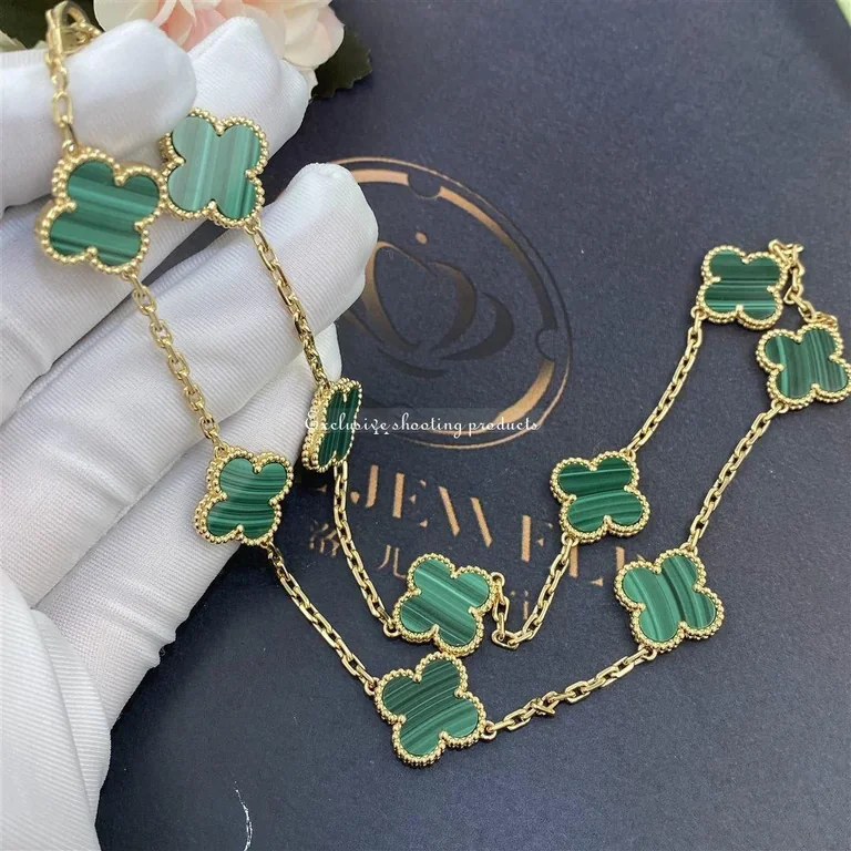 Van Cleef & Arpels VCARO3QJ00 Vintage Alhambra Necklace 10 Motifs Yellow Gold Malachite Necklace 2